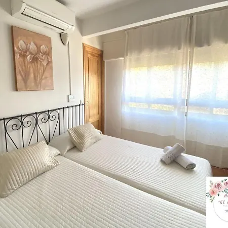 El Castillo Guest house *